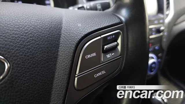 Hyundai Santafe 2018 — фото 20