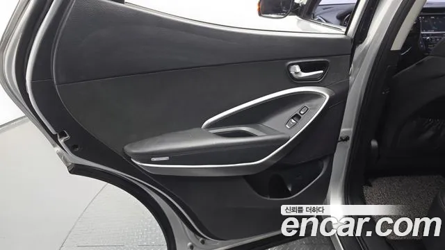Hyundai Santafe 2018 — фото 15