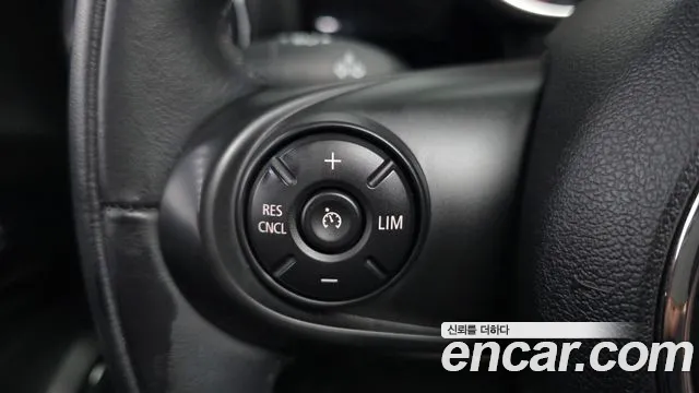 Mini Cooper 2016 — фото 17