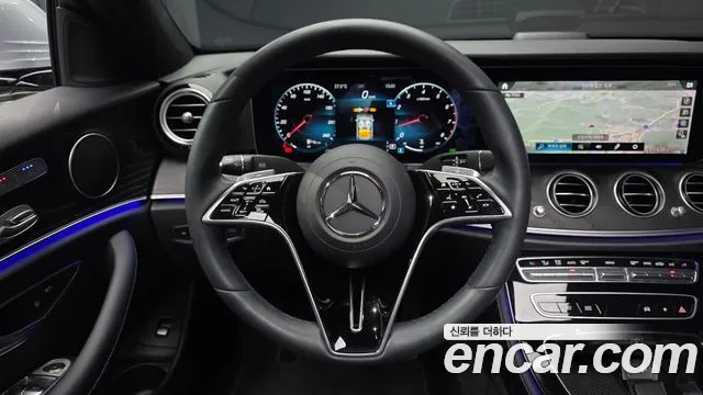 Mercedes-Benz E-Class 2022 — фото 19