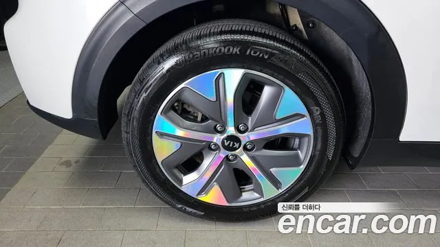 Kia Niro 2019 — фото 5