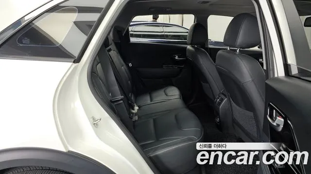 Kia Niro 2019 — фото 18