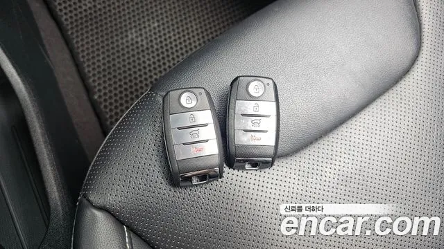 Kia Niro 2019 — фото 16