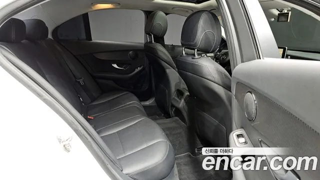 Mercedes-Benz C-Class 2016 — фото 12
