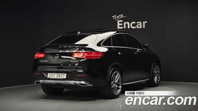 Mercedes-Benz GLE-Class 2018 — фото 2