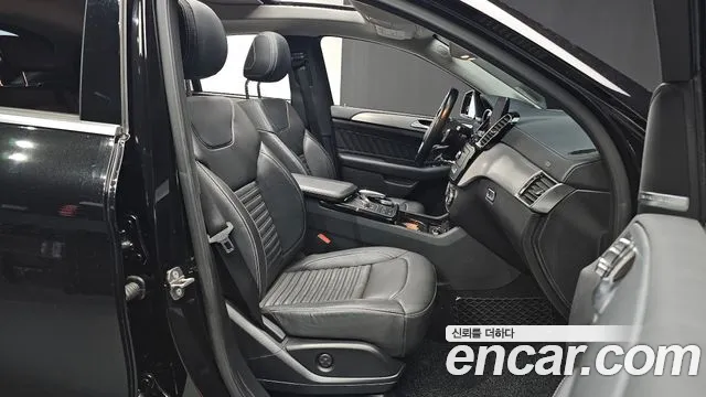 Mercedes-Benz GLE-Class 2018 — фото 13