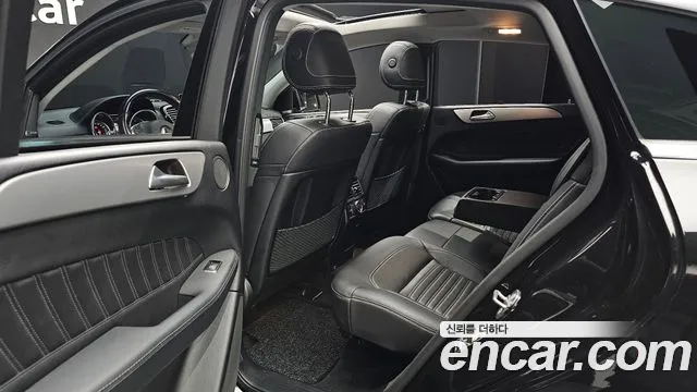 Mercedes-Benz GLE-Class 2018 — фото 18