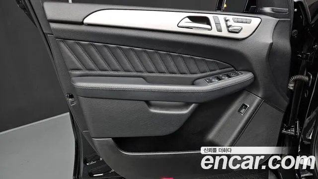 Mercedes-Benz GLE-Class 2018 — фото 14