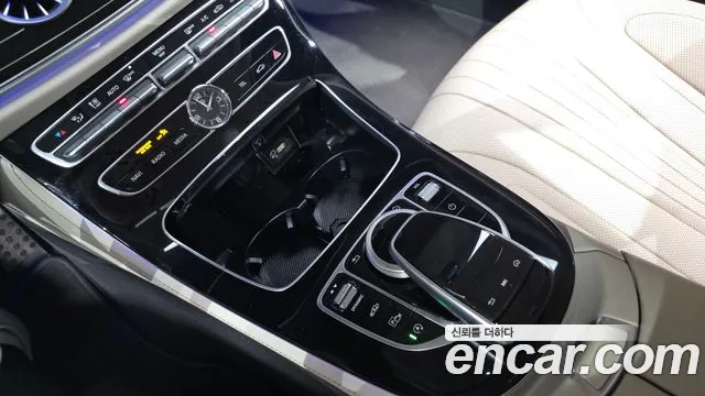 Mercedes-Benz CLS-Class 2019 — фото 12