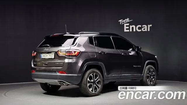 Jeep Compass 2022 — фото 2