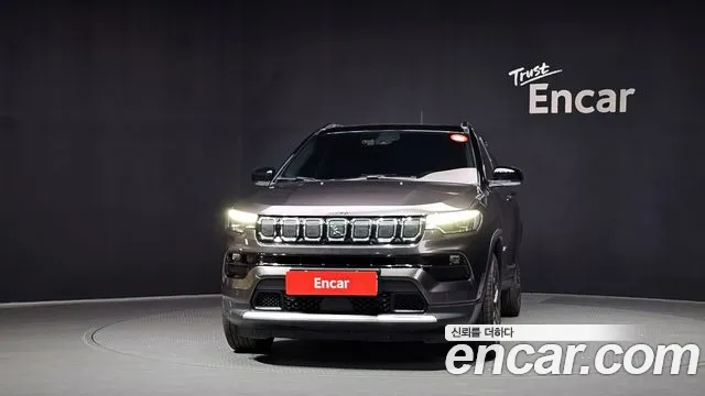 Jeep Compass 2022 — фото 3