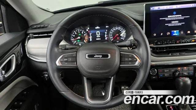 Jeep Compass 2022 — фото 18
