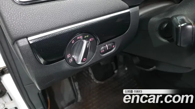 Volkswagen Jetta 2015 — фото 19