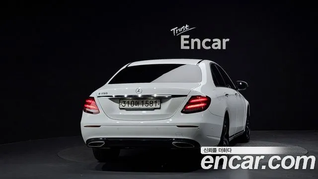 Mercedes-Benz E-Class 2020 — фото 4