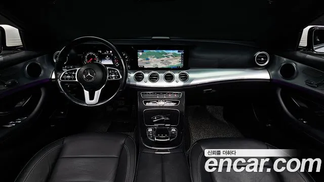 Mercedes-Benz E-Class 2020 — фото 10