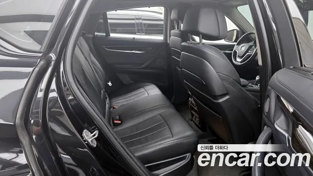 BMW X6 2015 — фото 12