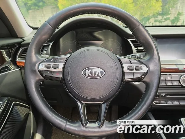 Kia K7 2016 — фото 10