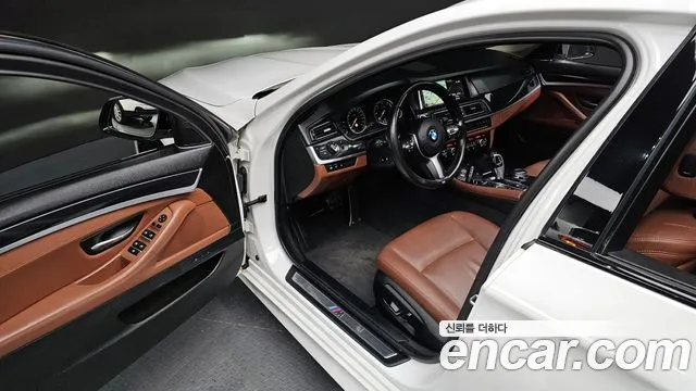 BMW 5-Series 2016 — фото 16