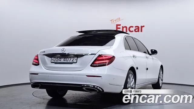 Mercedes-Benz E-Class 2017 — фото 2