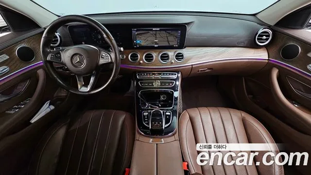 Mercedes-Benz E-Class 2017 — фото 10