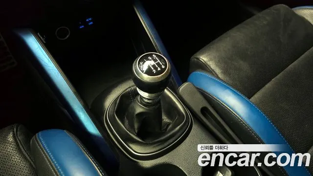 Hyundai Veloster 2016 — фото 12