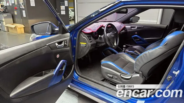 Hyundai Veloster 2016 — фото 13
