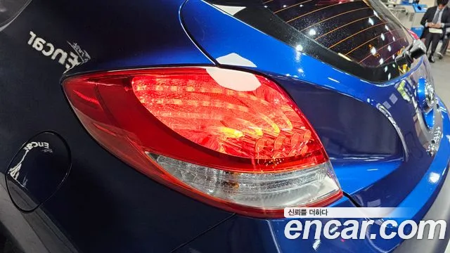 Hyundai Veloster 2016 — фото 9