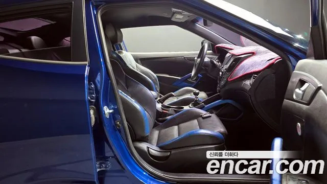 Hyundai Veloster 2016 — фото 16