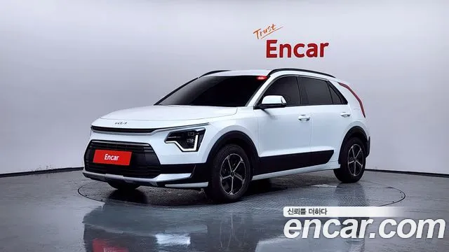 Kia Niro 2026 — фото 1
