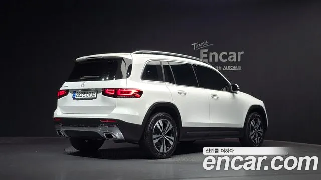 Mercedes-Benz GLB-Class 2022 — фото 2