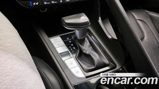 Hyundai AVANTE 2021 — фото 12