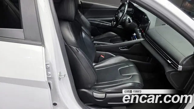 Hyundai AVANTE 2021 — фото 17