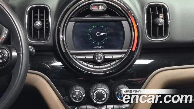 Mini Countryman 2018 — фото 14