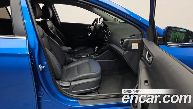 Hyundai Ioniq 2018 — фото 11