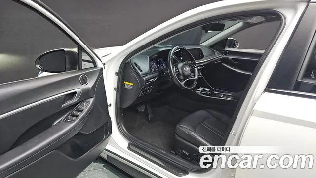 Hyundai Sonata 2020 — фото 10