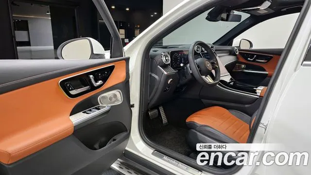 Mercedes-Benz GLC-Class 2023 — фото 13