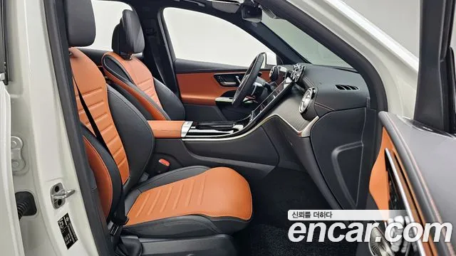 Mercedes-Benz GLC-Class 2023 — фото 17