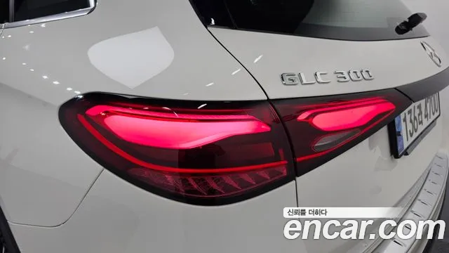 Mercedes-Benz GLC-Class 2023 — фото 9