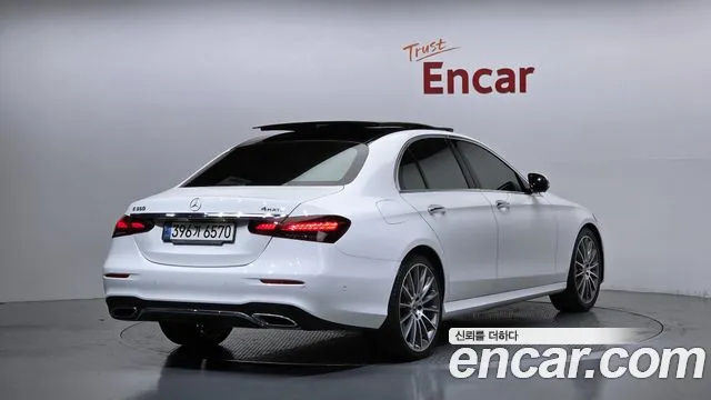 Mercedes-Benz E-Class 2021 — фото 2