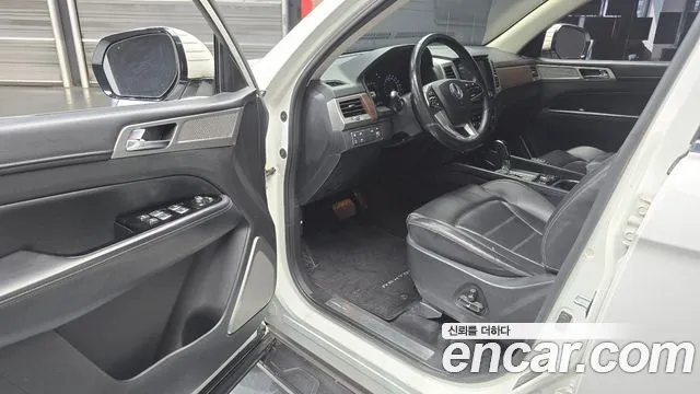 KG_Mobility_Ssangyong Rexton 2018 — фото 13