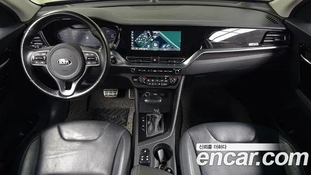 Kia Niro 2020 — фото 10