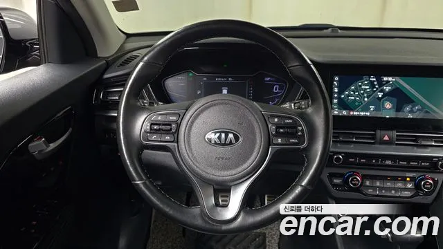 Kia Niro 2020 — фото 19