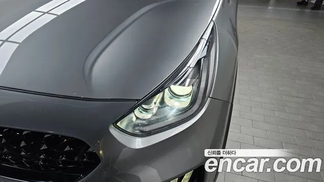 Kia Niro 2020 — фото 8