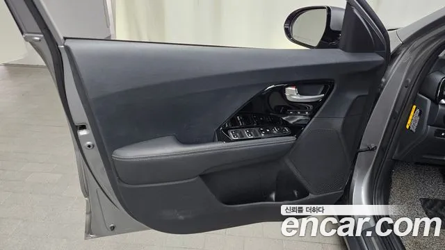 Kia Niro 2020 — фото 14