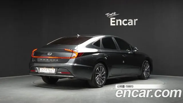 Hyundai Sonata 2020 — фото 1