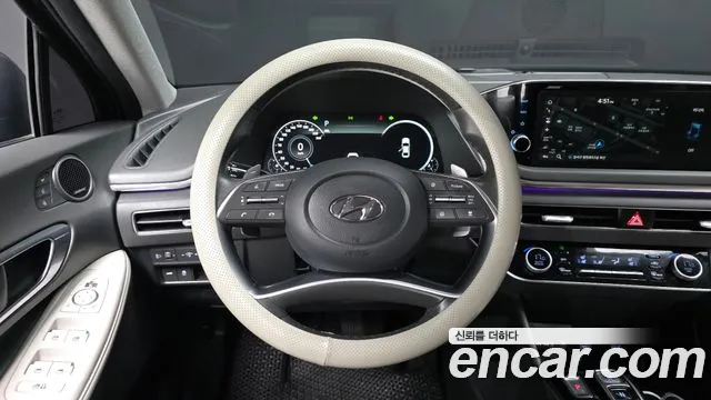 Hyundai Sonata 2020 — фото 18