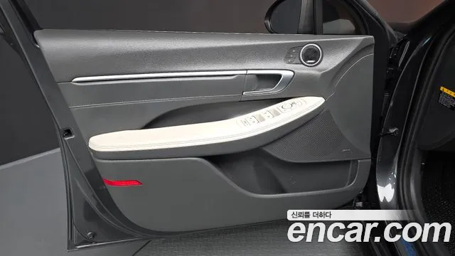 Hyundai Sonata 2020 — фото 13