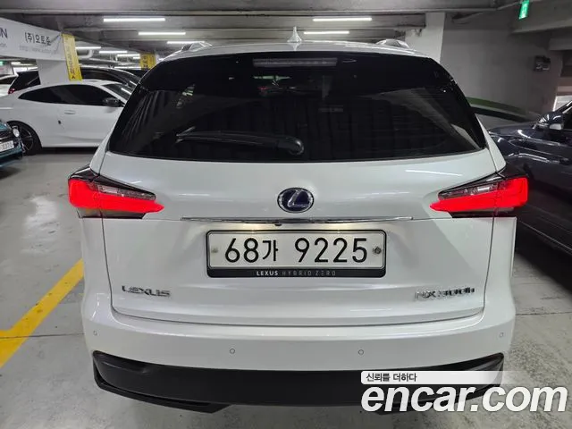Lexus NX 2015 — фото 19