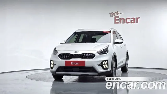 Kia Niro 2021 — фото 2