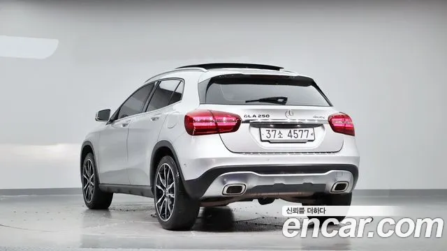 Mercedes-Benz GLA-Class 2018 — фото 4